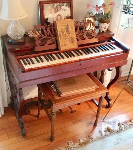 Photo of MacNutt Melodeon 